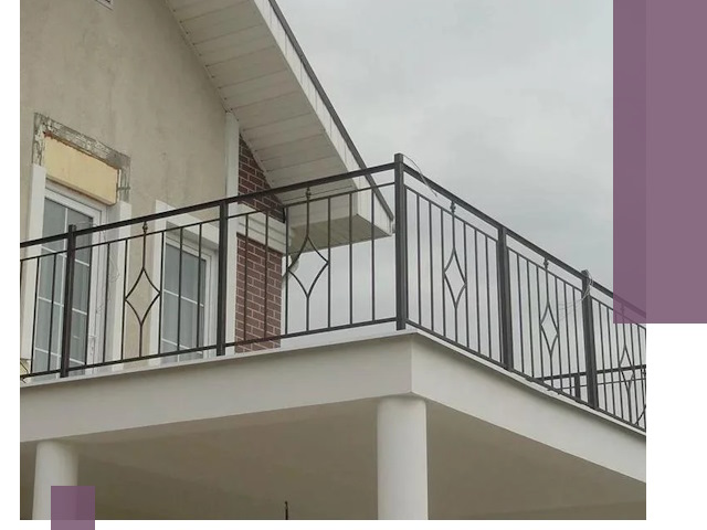 Изготовление балконных ограждений в Коломне из металла и стекла