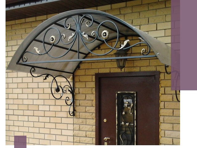 Изготовление козырьков из металла под ключ в Коломне